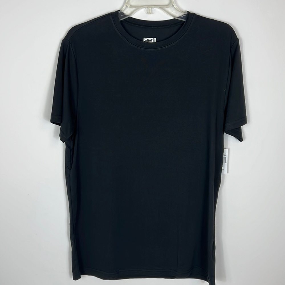 32 Degrees Cool Black Shirt Size Medium NWT